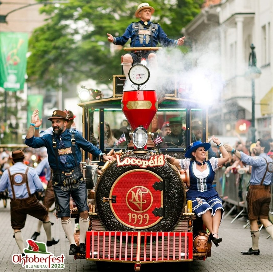 Blumenau recebe a segunda maior Oktoberfest do mundo em outubro
