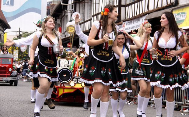Oktoberfest 2022 acontecerá entre 5 e 23 de outubro, em Blumenau